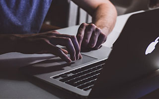 股票:配资公司首选加杠网-天永智能(603895.SH)：公司控股股东茗嘉投资累计质押1679万股，占公司总股本15.45%